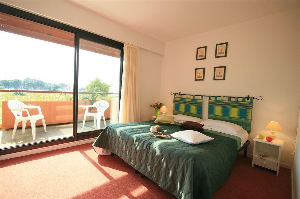 Lagrange Vacances Residence Du Golf Saint-Cyprien  Exterior photo